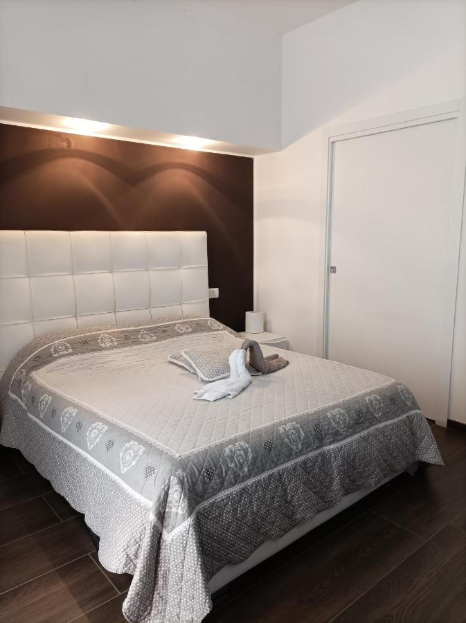 Apartamento Civico 3 Monopoli Exterior foto